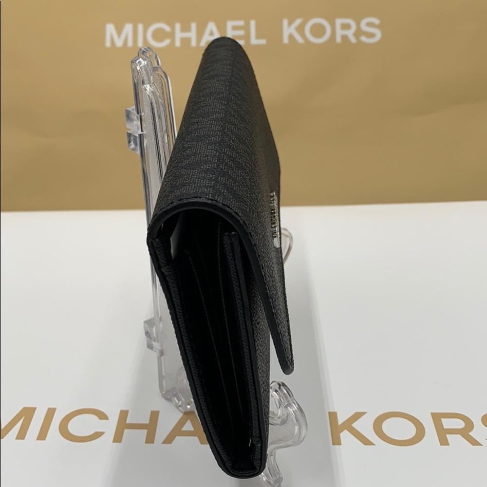 Michael Kors Michael Kors Jet Set Travel Trifold - Picture 5 of 16